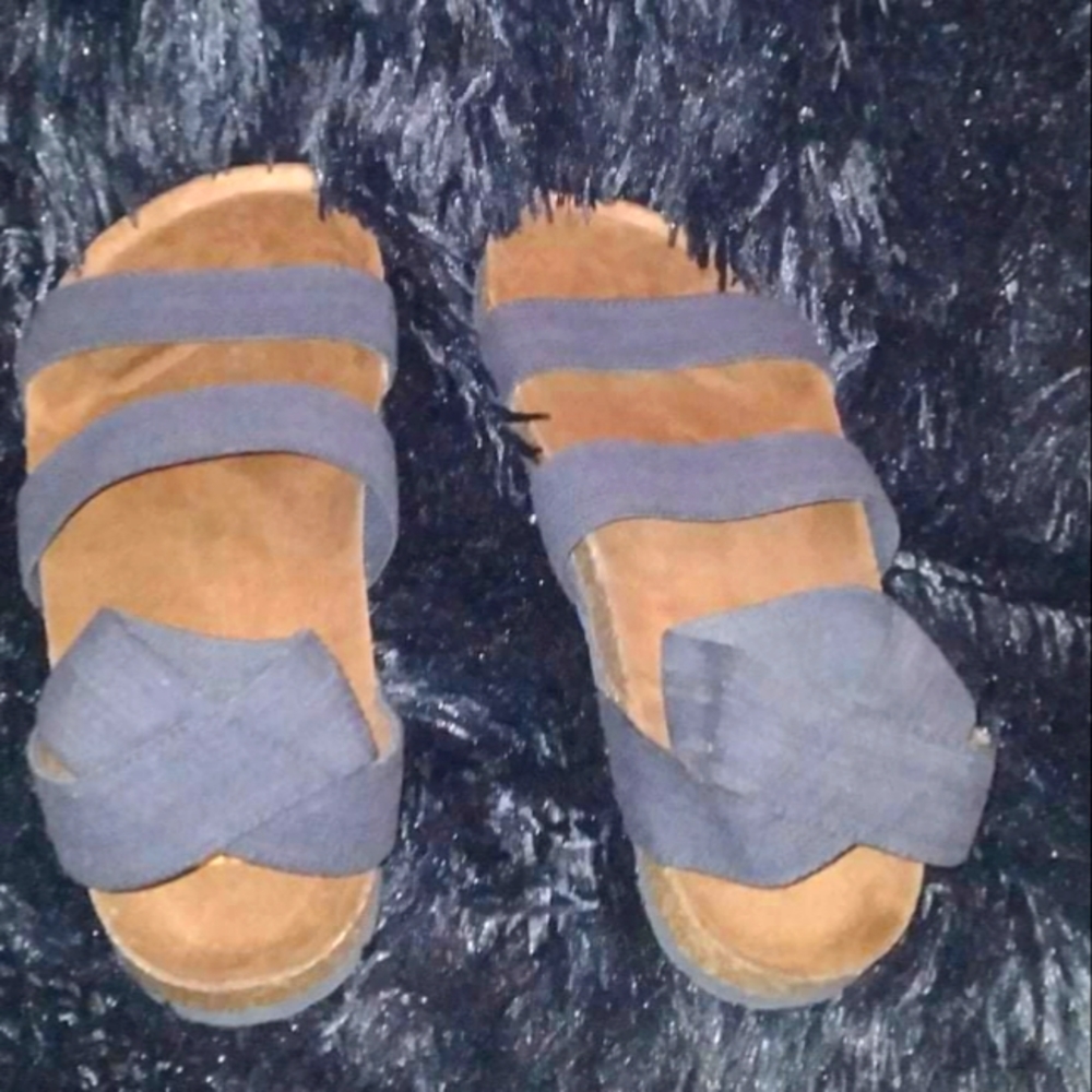 Shoe Dazzle sandals